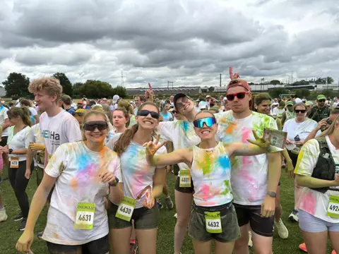 Anaïs Decock et Éloïse Decock à GenZ Color Run