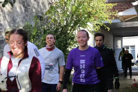 Damien Dupont, Elisa Lécolier et 2 autres à Backyard V'Hiking