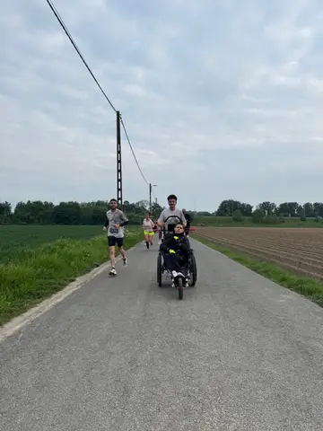 Eloi Ris, Florian Desplanque et 2 autres à La Fabriek Solidarity Run