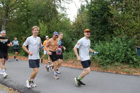 Alexandre Libert, Boris Thoumsin et Lucien Van Lier à Vloethemveld Backyard