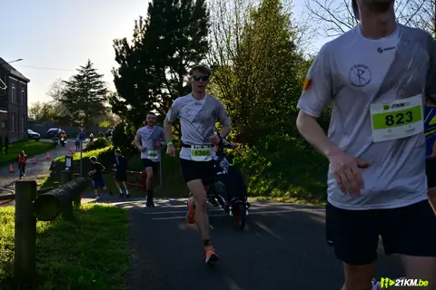 Eloi Ris, Loïc Lécolier et Lucien Van Lier à Semi-Marathon de Dour