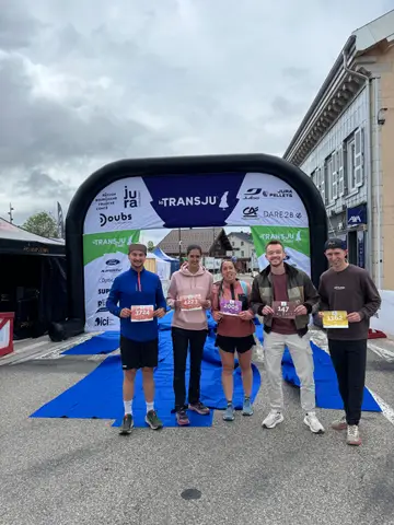 Enzo Colin, Loïc Lécolier et Lucien Van Lier à La Transju'Trail