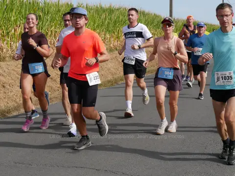 Zélie Staes à La corrida pipaisienne