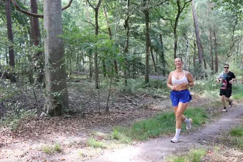 Zélie Staes à Vloethemveld Backyard