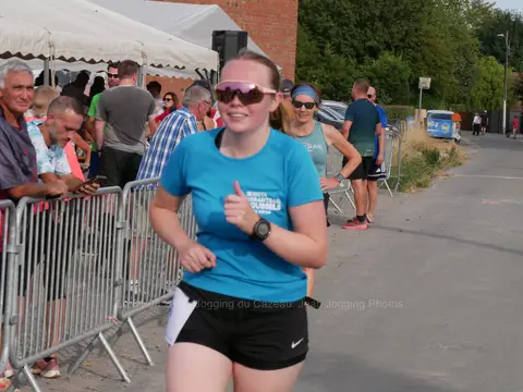 Elisa Lécolier à Le jogging de Cazeau