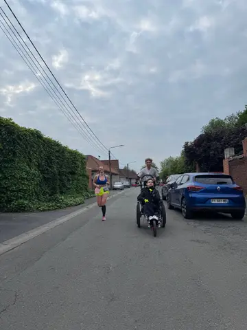 Eloi Ris, Lucien Van Lier et Zélie Staes à La Fabriek Solidarity Run
