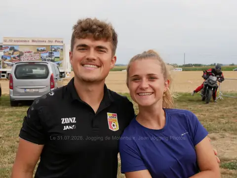 Louison Richart et Léa Dupriez à Le jogging de Molenbaix