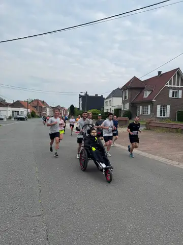 Arthur Prade, Eloi Ris et 5 autres à La Fabriek Solidarity Run
