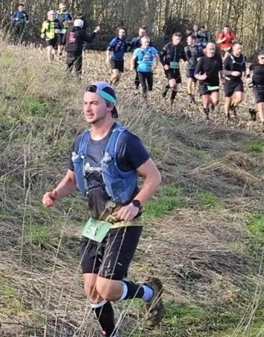 Enzo Colin à Trail des Poètes