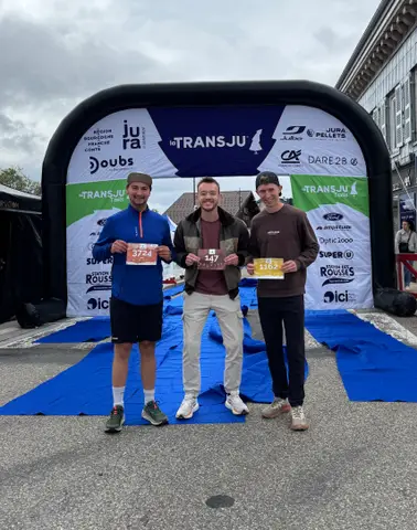 Enzo Colin, Loïc Lécolier et Lucien Van Lier à La Transju'Trail