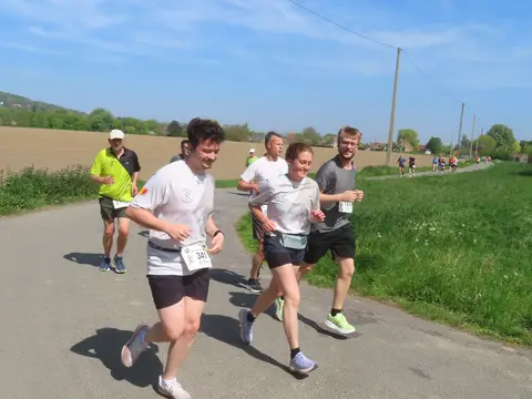 Arthur Prade, Florian Desplanque et Lisa Allard à La tour infernale